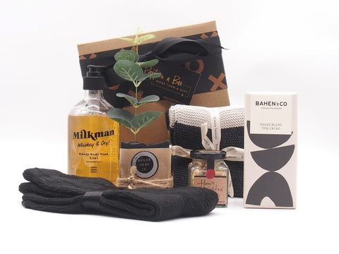 FOR THE CHAPS GIFT HAMPER!
